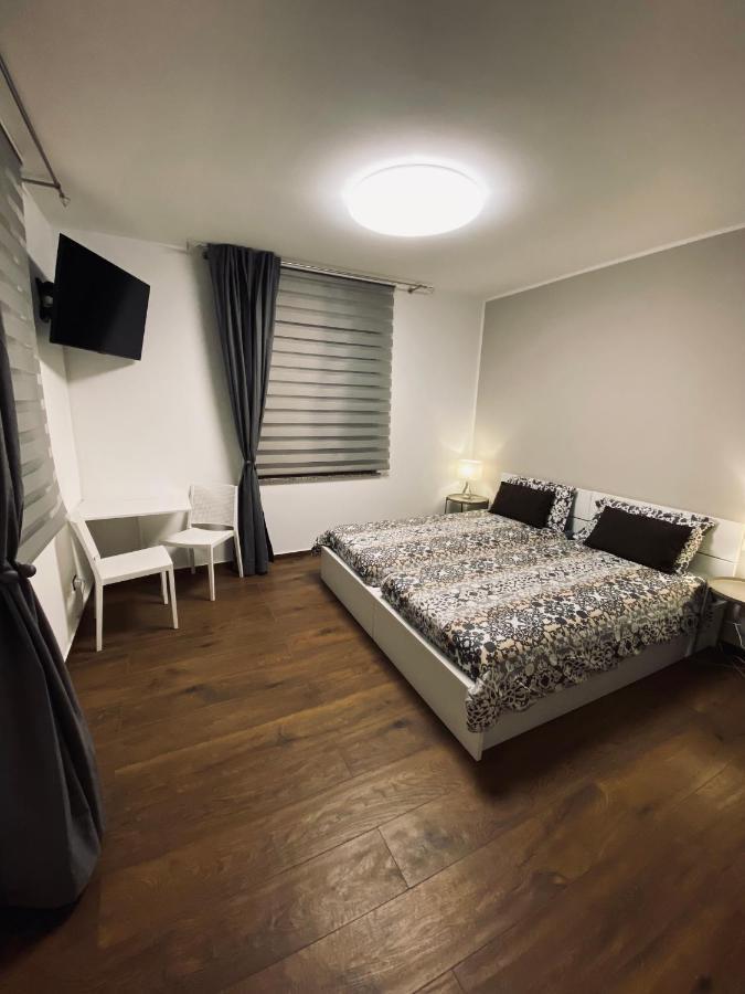 Affittacamere Da Jasmina Venzone Exterior foto